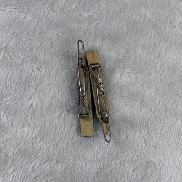 Vintage Hair Barrettes Crayons Set Of 6 Red Purple Green Blue Clips 1 5/8” Long - Picture 5 of 6